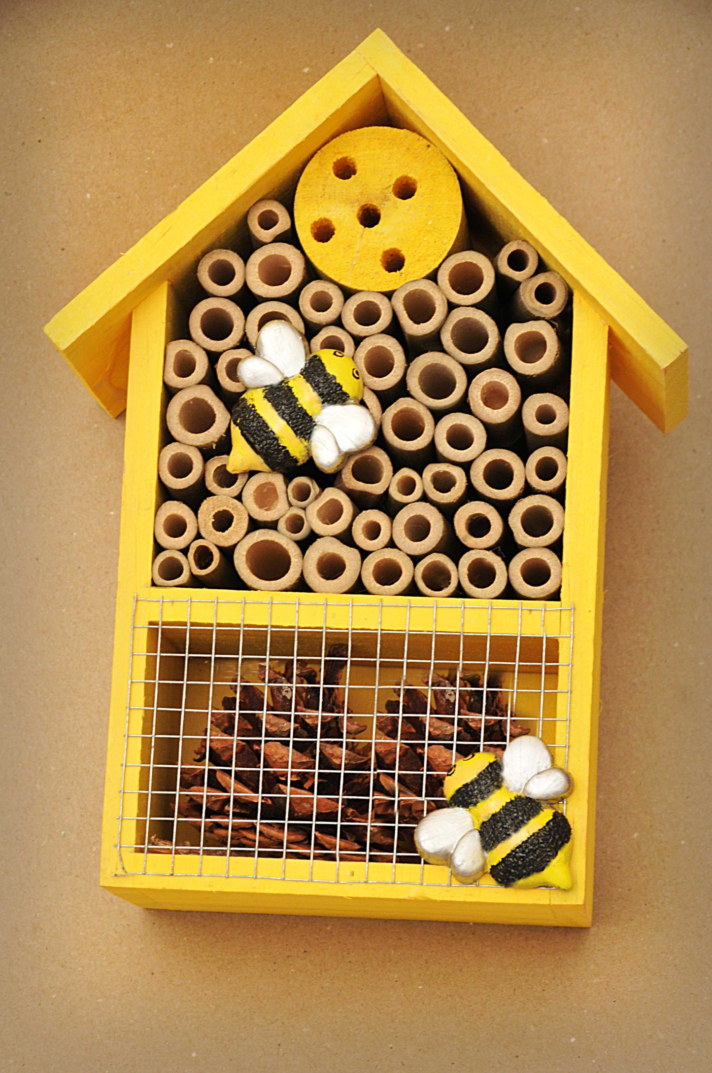 SMALL BEE & INSECT HOUSE